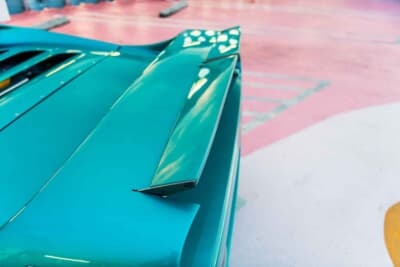 130万ドル(邦貨換算約1億8700万円)~150万ドル(邦貨換算約2億1600万円)で現在も販売が継続しているヴェクター「アヴテック WX-3R プロトタイプ」(C)Courtesy of RM Sotheby's