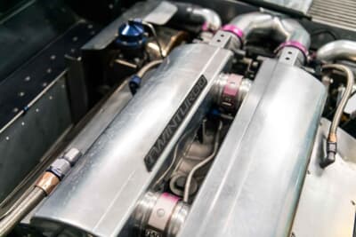 130万ドル(邦貨換算約1億8700万円)~150万ドル(邦貨換算約2億1600万円)で現在も販売が継続しているヴェクター「アヴテック WX-3R プロトタイプ」(C)Courtesy of RM Sotheby's