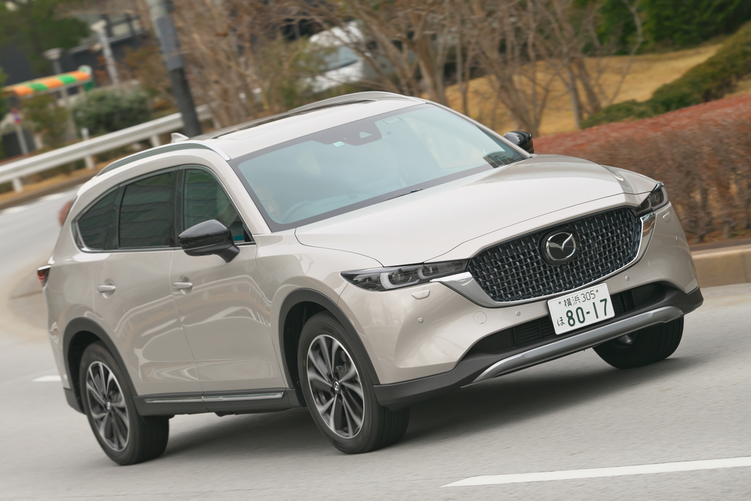 マツダ「CX-80」が登場しても「CX-8」の人気は健在！ 中古車の平均価格