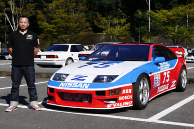 1994年式日産「Z」とオーナーの内倉鷹幸さん。ノーマルからカスタム車まで集まったイベントで、最も目立っていた