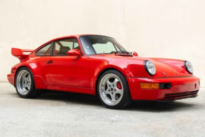 132万5000ドル（邦貨換算約1億9380万円）で落札されたポルシェ「911カレラ RSR 3.8」（C）Courtesy of RM Sotheby's