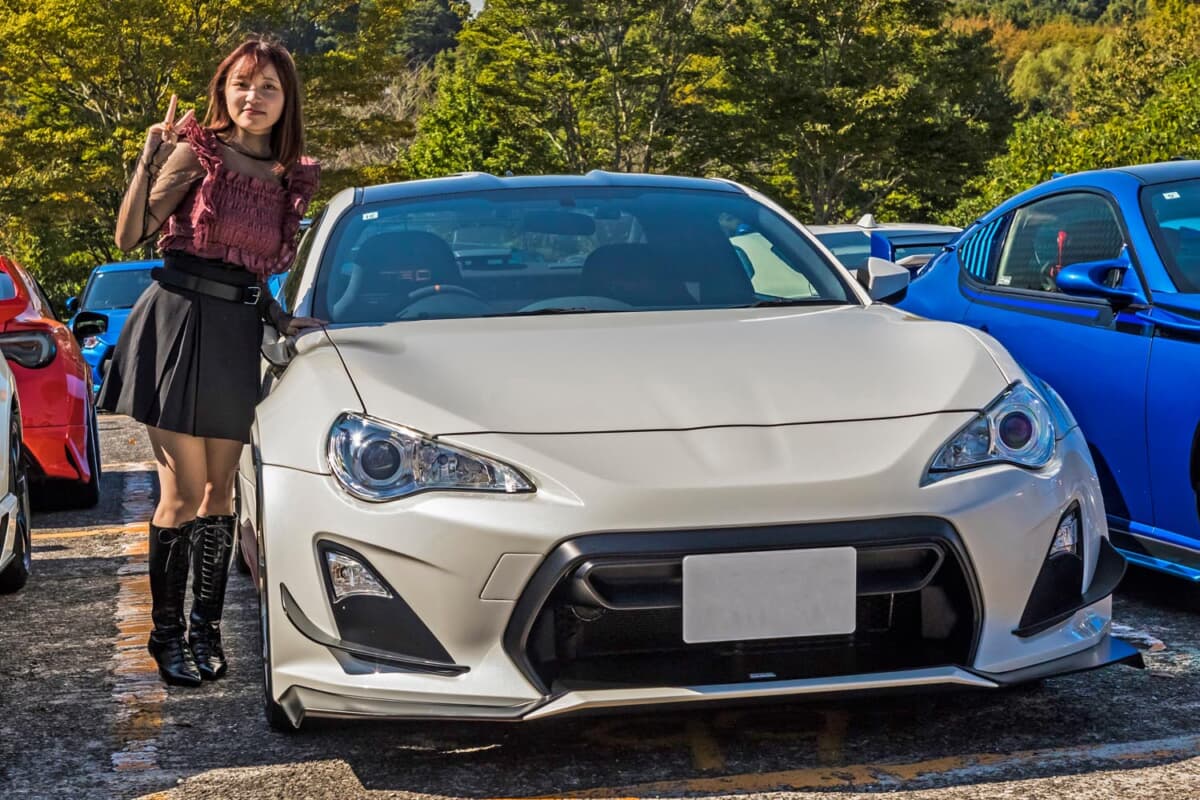 TRD 14R-60：80スープラから乗り換えたという14R-60を操る、オーナーの関吉麗奈（リナ）さん。このクルマでサーキット走行にも挑戦する