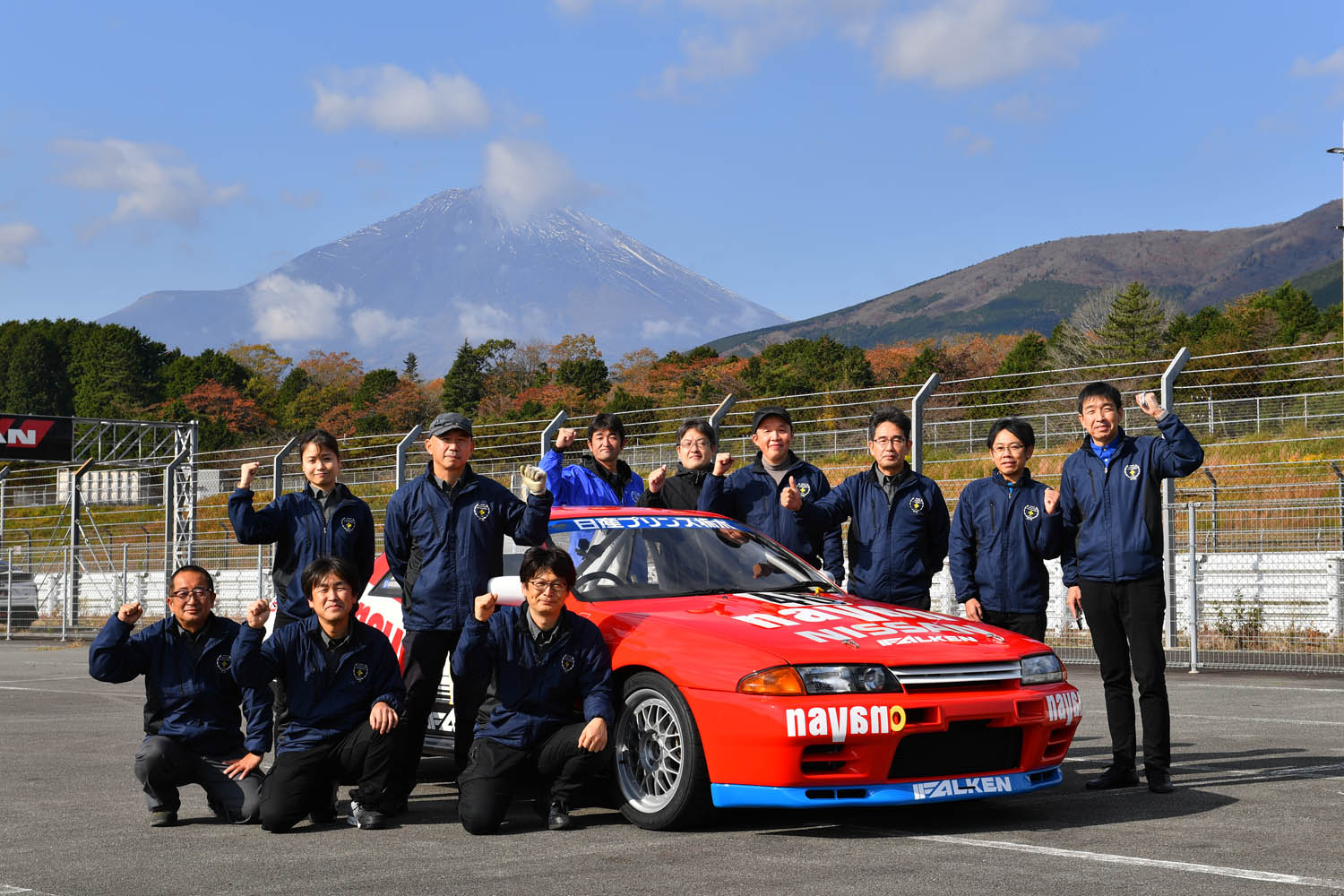 名車再生クラブのメンバー