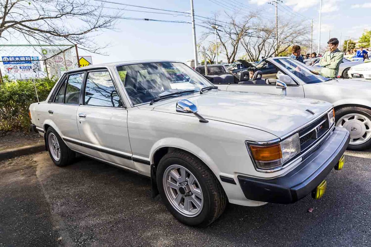 トヨタ セリカ カムリ2000GT：ボディは同色でリペイントしている