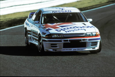 長谷見昌弘はユニシアジェックスのイメージも強いが、1990～1991年にはリーボック スカイラインで戦っていた。コンビを組んでいたのはアンダース・オロフソン。タイヤはダンロップで1991年には年間王者を獲得