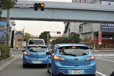 事故を未然に防ぐためにも適切な車間距離を保ちたい