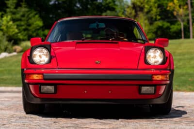 29万1000ドル（邦貨換算約4256万円）で落札されたポルシェ「911ターボ フラットノーズ」（C）Courtesy of RM Sotheby's 