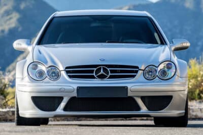 66万5000ドル（邦貨換算約9726万円）で落札されたメルセデス・ベンツ「CLK DTM AMGクーペ」（C）Courtesy of RM Sotheby's