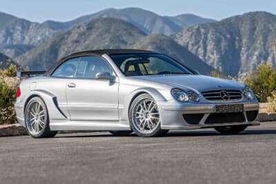 62万1000ドル（邦貨換算約9083万円）で落札されたメルセデス・ベンツ「CLK DTM AMG カブリオレ」（C）Courtesy of RM Sotheby's