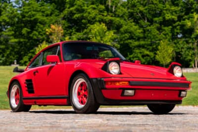 29万1000ドル（邦貨換算約4256万円）で落札されたポルシェ「911ターボ フラットノーズ」（C）Courtesy of RM Sotheby's 