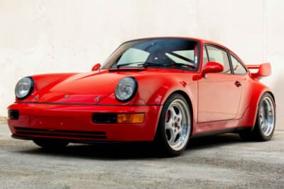 132万5000ドル（邦貨換算約1億9380万円）で落札されたポルシェ「911カレラ RSR 3.8」（C）Courtesy of RM Sotheby's