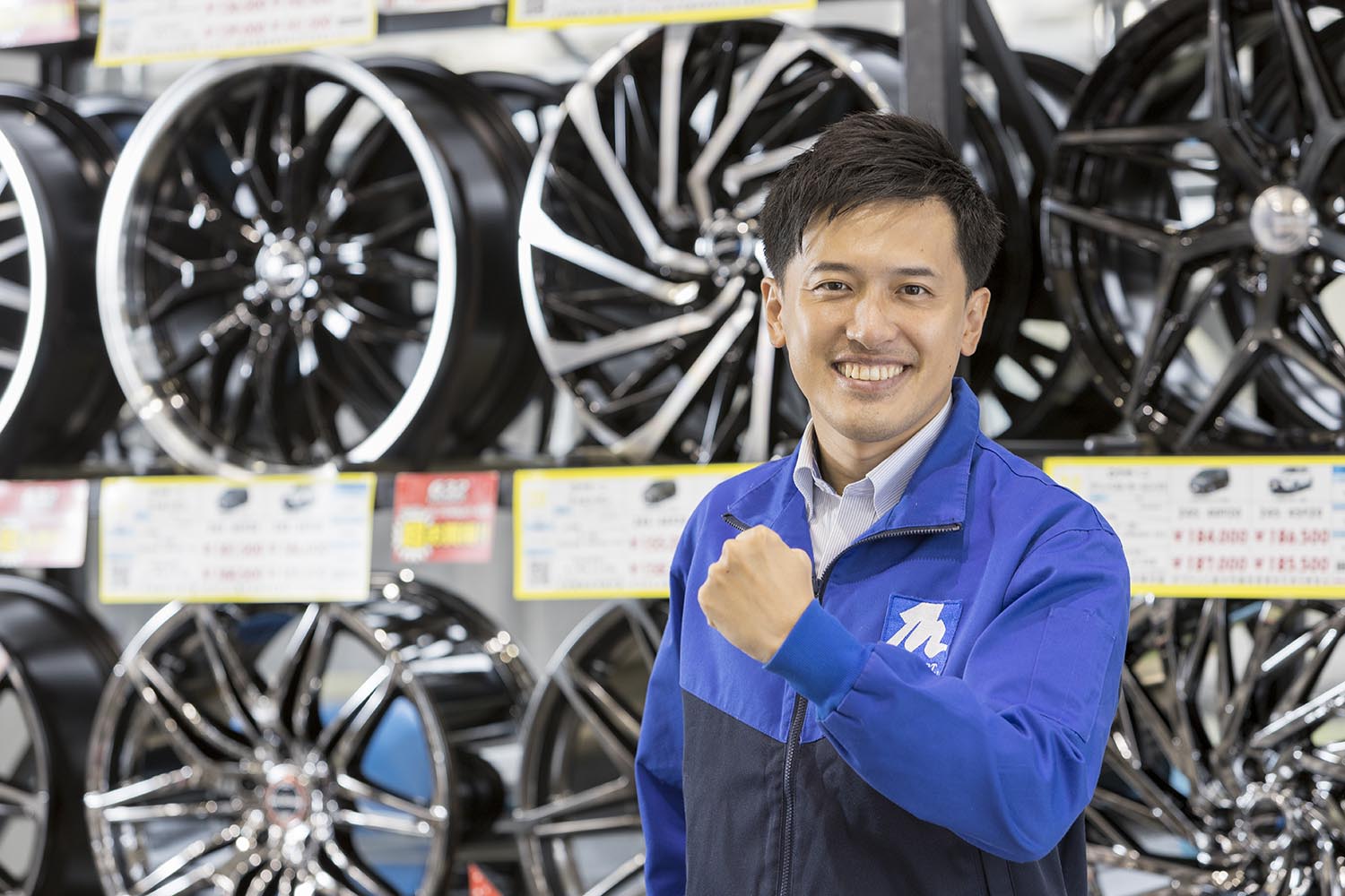 愛車を「かっこいいね」と褒められてオーナーが笑顔になるようサポート