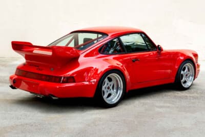 132万5000ドル（邦貨換算約1億9380万円）で落札されたポルシェ「911カレラ RSR 3.8」（C）Courtesy of RM Sotheby's