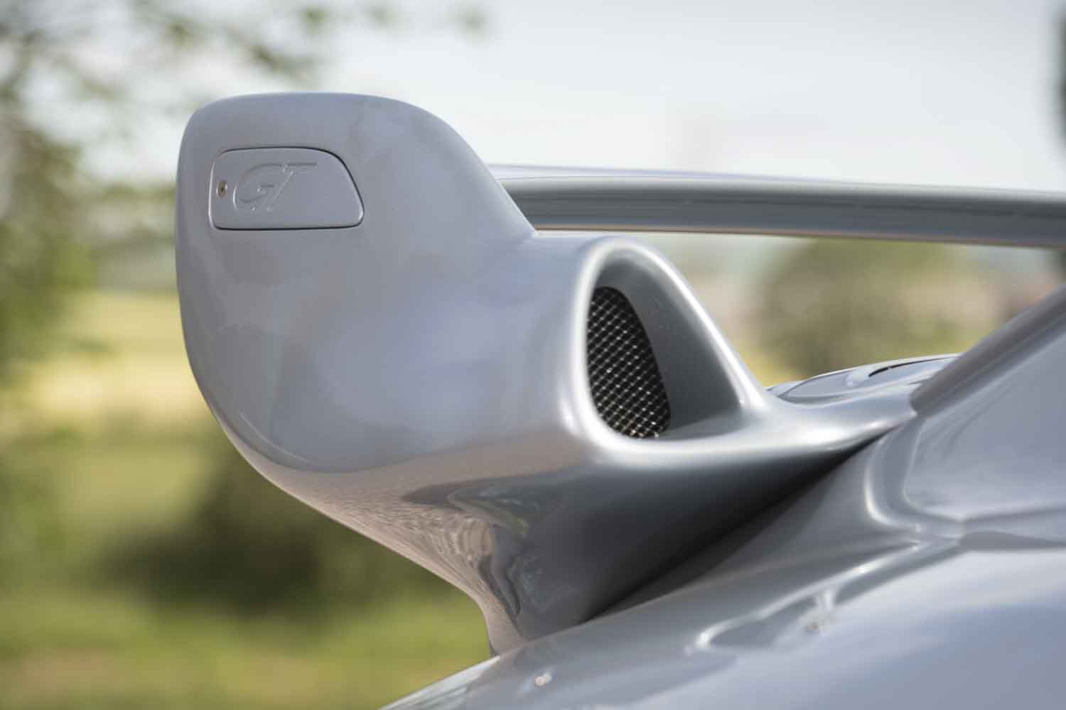 ポルシェ「911 GT2」の予想落札価格が2億〜3億円!? マクラーレン「F1