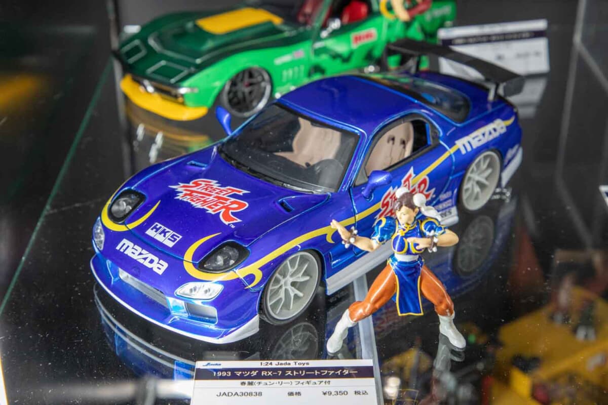 Jada Toy：マツダ RX-7 ストリートファイター（春麗 フィギュア付き）