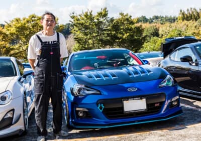 スバル BRZ：エクステリアはブルー、インテリアはレッドというカラーコーディネートが上手な“トモヒロ”さん