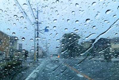 豪雨のときは雨雲が通り過ぎるのを待つのがベスト
