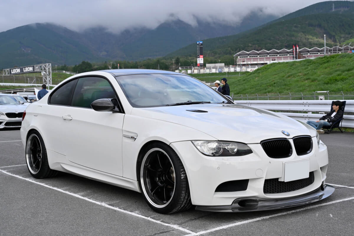 BMW E92型 M3クーペ：街乗りやツーリング、旅行も楽しんでいるという