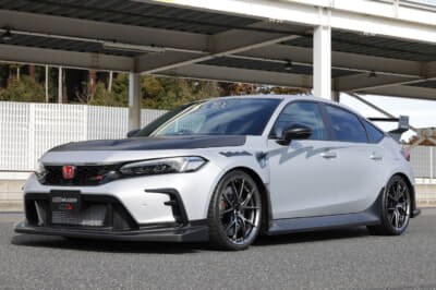 無限 シビック タイプR グループB:カーボンやチタンといった高価な素材を惜しみなく使用したパーツ群がグループB