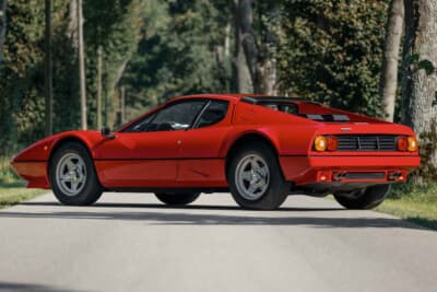 25万2500ユーロ（邦貨換算約4071万円）で落札されたフェラーリ「512BBi」（C）Courtesy of RM Sotheby's