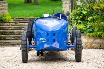 25万ポンド~30万ポンド(当時のレートで約4900万円〜約5900万円)で現在も販売中のブガッティ「タイプ 35T」(C)Bonhams