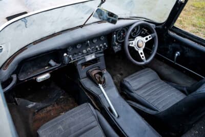 2万8750ポンド（邦貨換算約549万円）で落札されたジャガー「Eタイプ シリーズ1 OTS」（C）Bonhams