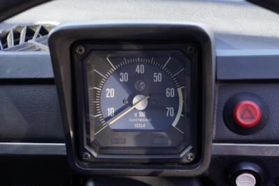 アルファ ロメオ アルフェッタGT1.8：購入時から本来スピードメーターの位置がタコメーターに変更されていたのもお気に入りのポイント