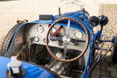 25万ポンド~30万ポンド(当時のレートで約4900万円〜約5900万円)で現在も販売中のブガッティ「タイプ 35T」(C)Bonhams