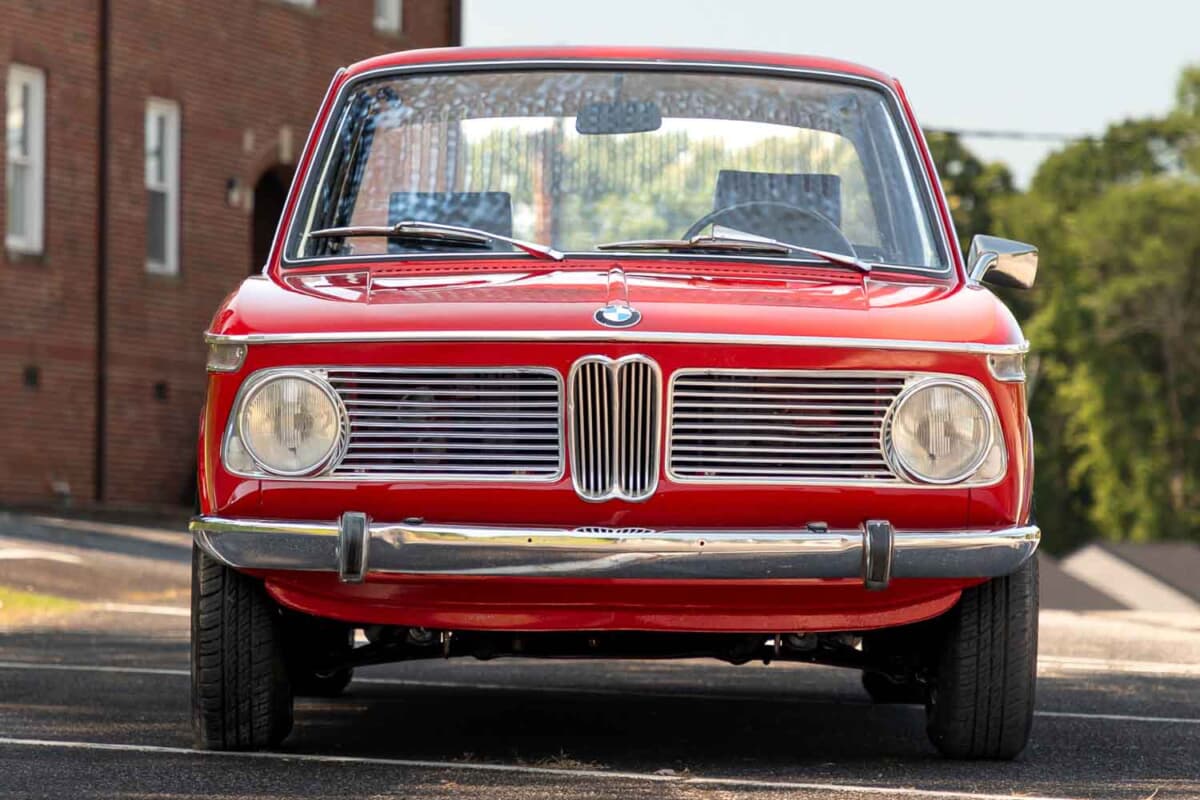 2万3100ドル（邦貨換算約355万円）で落札されたBMW「1600-2」（C）Courtesy of RM Sotheby's