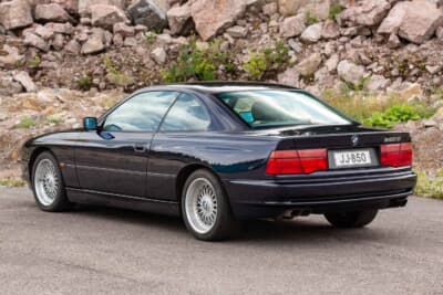 4万6000ユーロ（邦貨換算約750万円）で落札されたBMW「850Ci」（C）Courtesy of RM Sotheby's