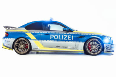 POLICE BMW M2 by AC シュニッツァー：独自のエアロパーツを装着