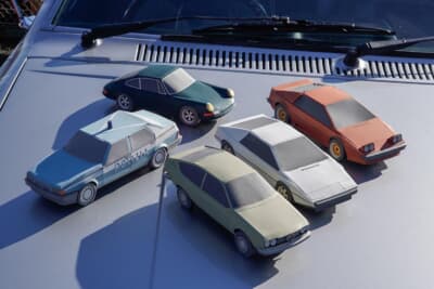 NTさんお手製のペーパークラフト。好きなクルマやいずれ乗りたいクルマで、素敵な出来栄えである