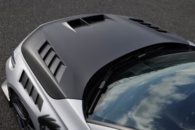 無限 シビック タイプR グループB:エンジンの搭載位置にあわせ、エアダクトも運転席側にオフセットして設定される