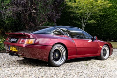 3万2200ポンド（邦貨換算約620万円）で落札されたルノー「アルピーヌV6ターボ」（C）Bonhams