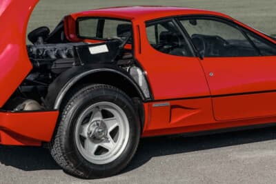 25万2500ユーロ（邦貨換算約4071万円）で落札されたフェラーリ「512BBi」（C）Courtesy of RM Sotheby's