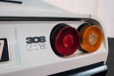 5万600ドル（邦貨換算約757万円）で落札されたフェラーリ「308GTS」（C）Courtesy of RM Sotheby's