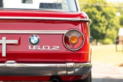 2万3100ドル（邦貨換算約355万円）で落札されたBMW「1600-2」（C）Courtesy of RM Sotheby's