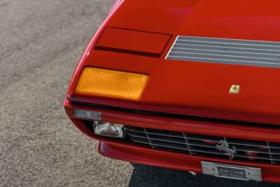 25万2500ユーロ（邦貨換算約4071万円）で落札されたフェラーリ「512BBi」（C）Courtesy of RM Sotheby's