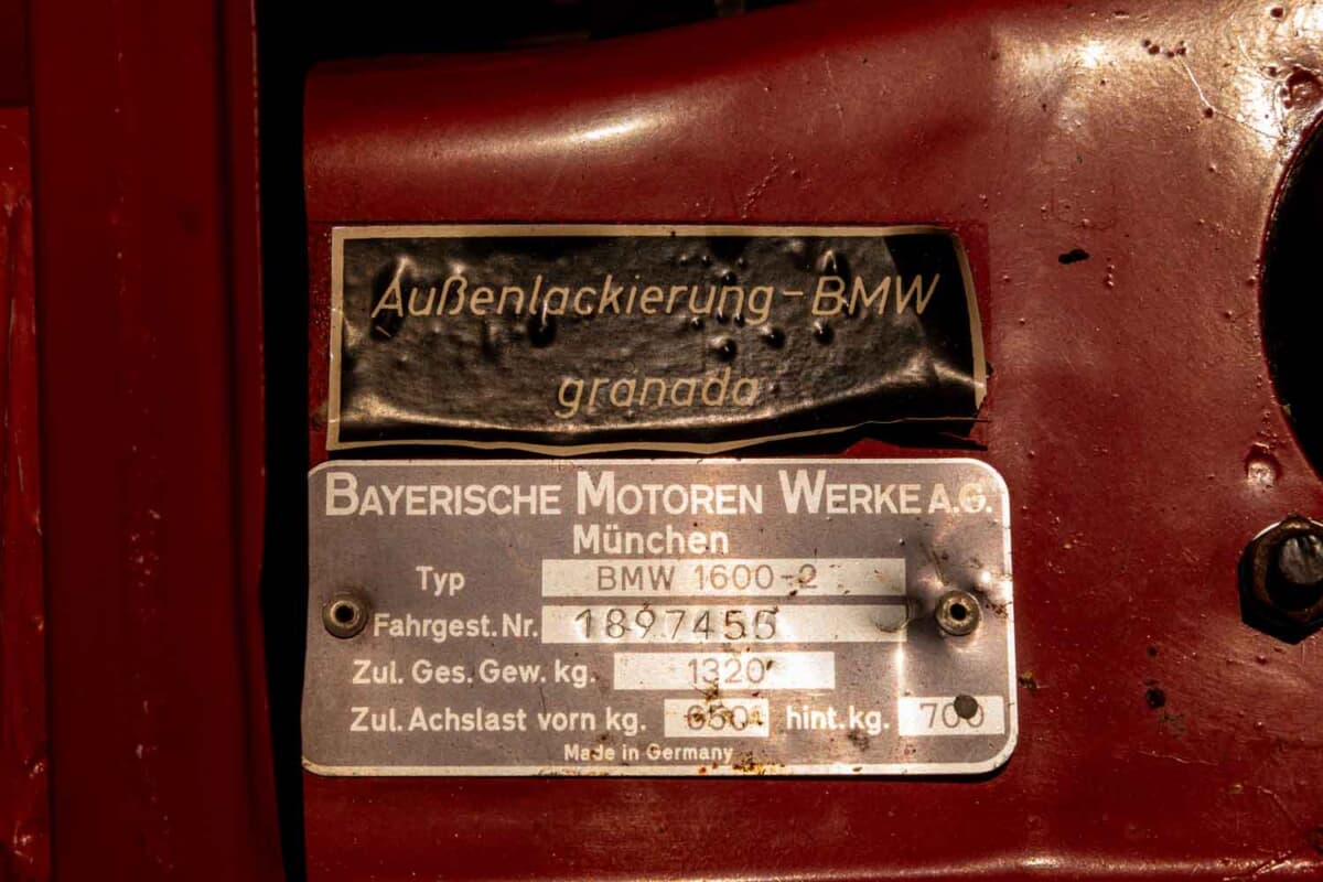 2万3100ドル（邦貨換算約355万円）で落札されたBMW「1600-2」（C）Courtesy of RM Sotheby's