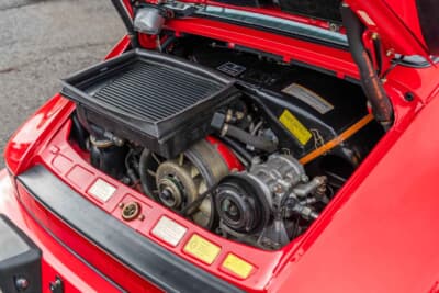 27万1600ドル(邦貨換算4245万円)で落札されたポルシェ「911ターボ フラットノーズ」(C)Courtesy of RM Sotheby's