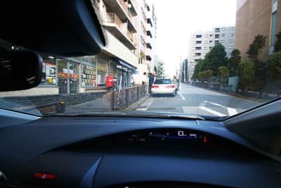 慣れてきたら、養生テープを剥がし実践する。左端に寄せることの苦手意識はなくなっている