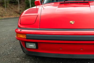 27万1600ドル(邦貨換算4245万円)で落札されたポルシェ「911ターボ フラットノーズ」(C)Courtesy of RM Sotheby's