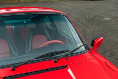 27万1600ドル(邦貨換算4245万円)で落札されたポルシェ「911ターボ フラットノーズ」(C)Courtesy of RM Sotheby's