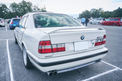 BMW E34型 525i：1989年に新車で購入したそうだ