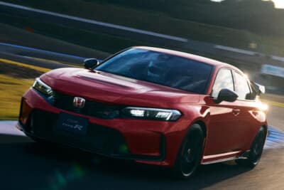 ホンダ シビック タイプR レーシングブラックパッケージ：ボディカラーはフレームレッドほか4色を用意する