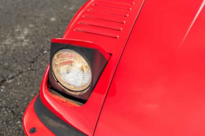 27万1600ドル(邦貨換算4245万円)で落札されたポルシェ「911ターボ フラットノーズ」(C)Courtesy of RM Sotheby's