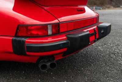 27万1600ドル(邦貨換算4245万円)で落札されたポルシェ「911ターボ フラットノーズ」(C)Courtesy of RM Sotheby's