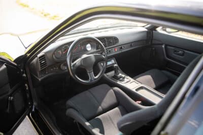 6万9000ユーロ(邦貨換算約1110万円)で落札されたポルシェ「968クラブスポーツ」(C)Courtesy of RM Sotheby's