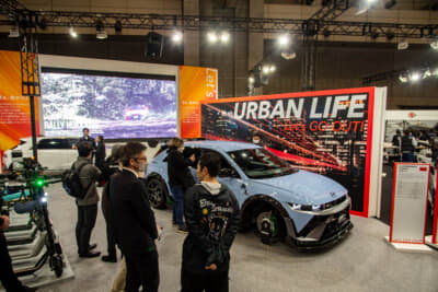 東京オートサロン2025でオートバックスは、土屋圭市氏監修のヒョンデ アイオニック5N DKエディションをお披露目