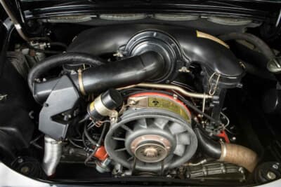 48万3125ポンド（邦貨換算約9281万円）で落札されたポルシェ「911 カレラRS 2.7」（C）Courtesy of RM Sotheby's